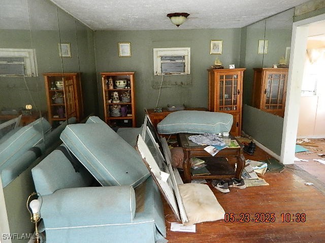 166-168 Coconut Dr Property Photo 8
