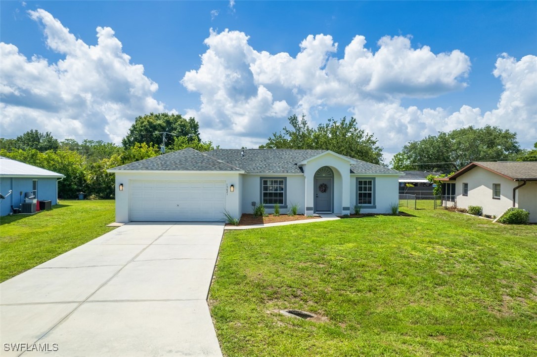 13621 River Forest Dr Property Photo 1