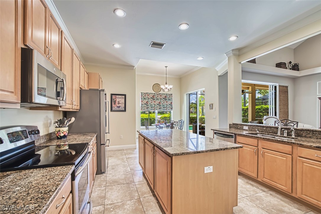 9098 Links Dr Property Photo 16