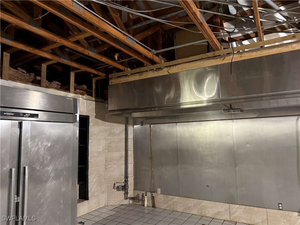 93 S Hall St Property Photo 8