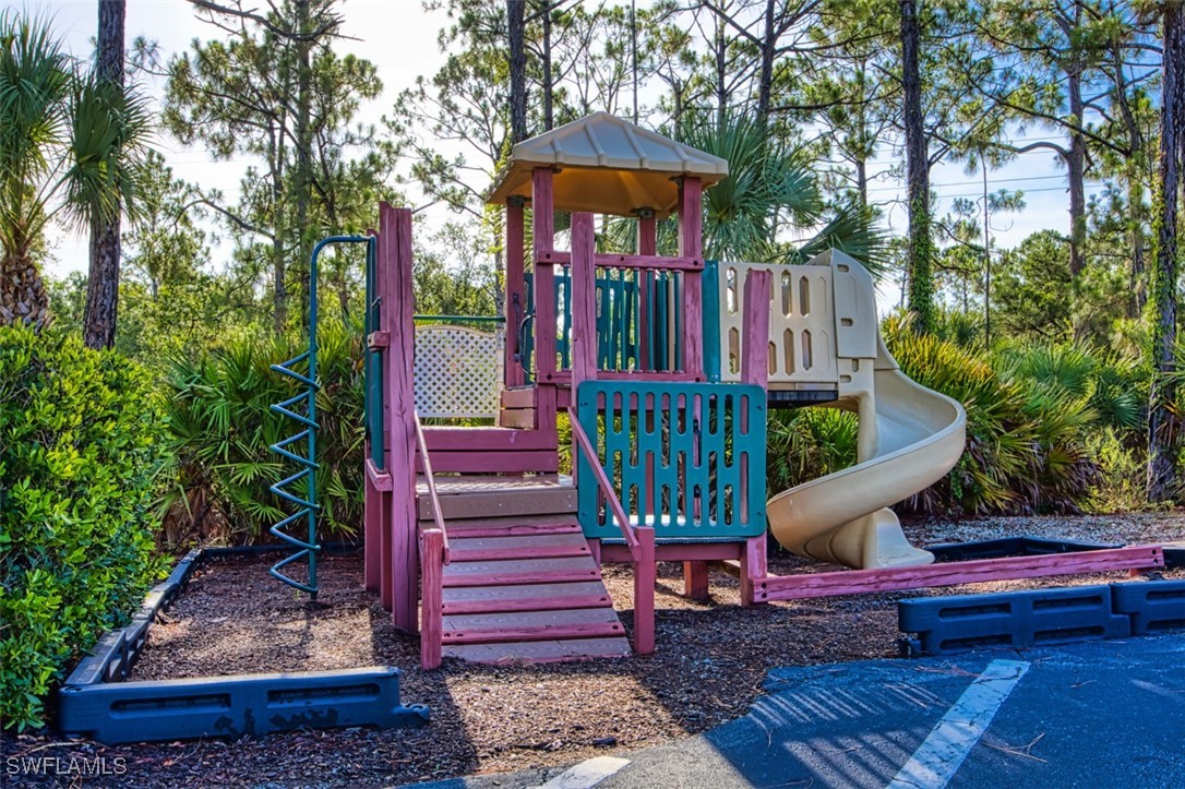 17451 Old Harmony Dr 102 Property Photo 41