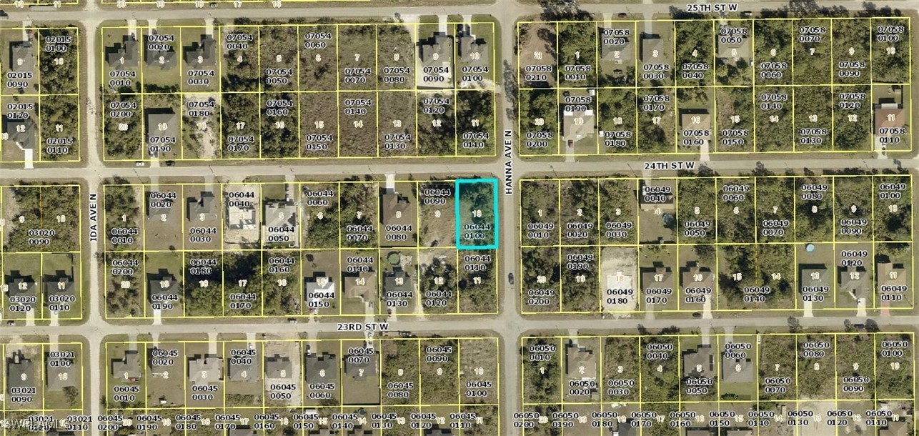 2801 24th ST W Property Photo 1