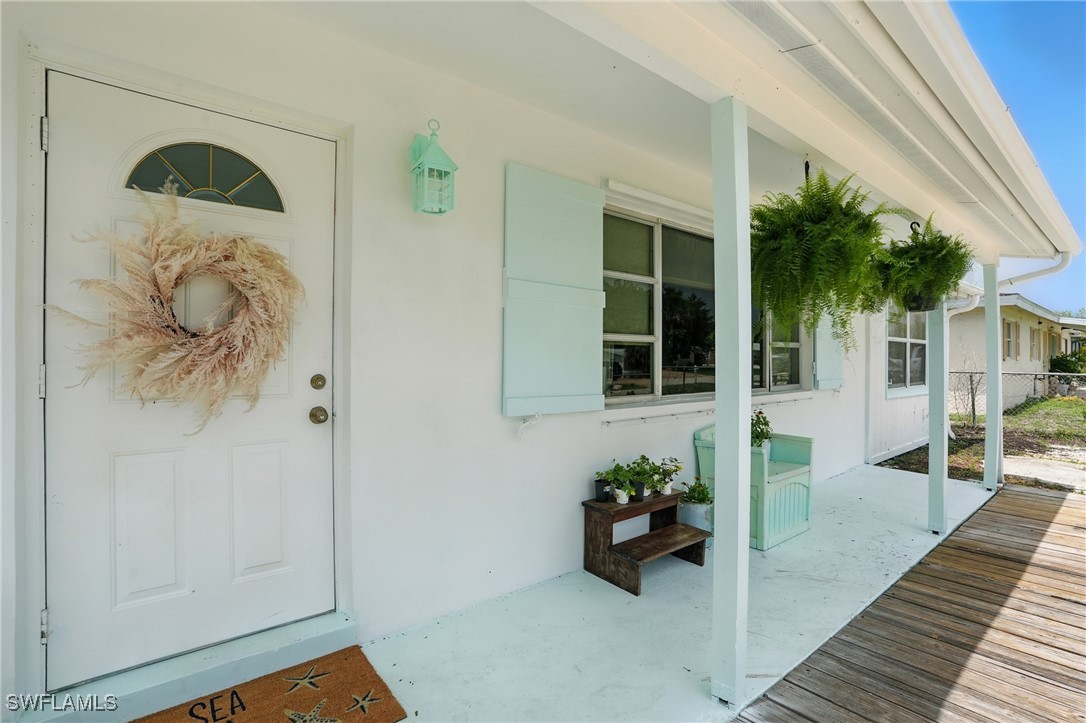 4011 Coconut Cir S Property Photo 2