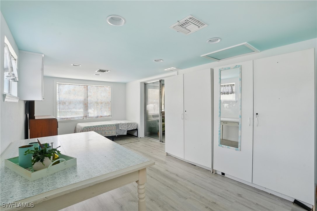 4011 Coconut Cir S Property Photo 17