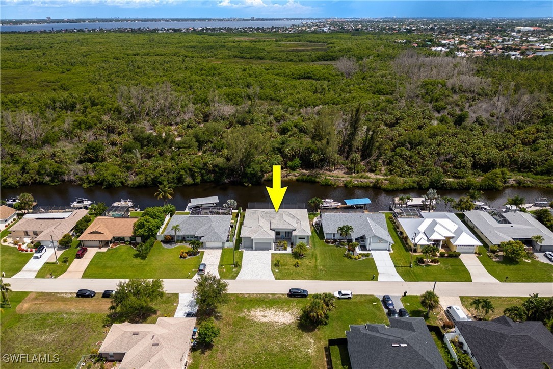 2122 Coral Point Dr Property Photo 32