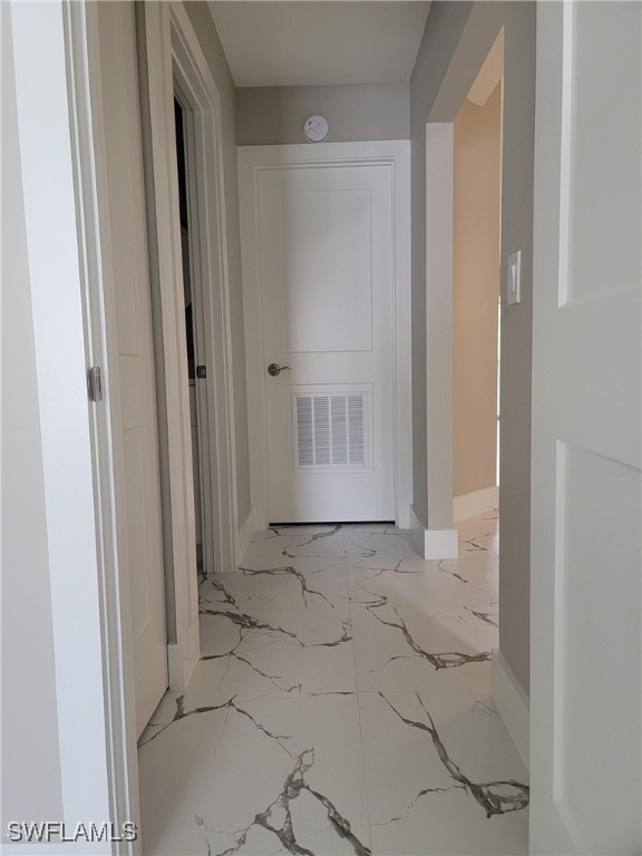 709 Landover Cir 203 Property Photo 8