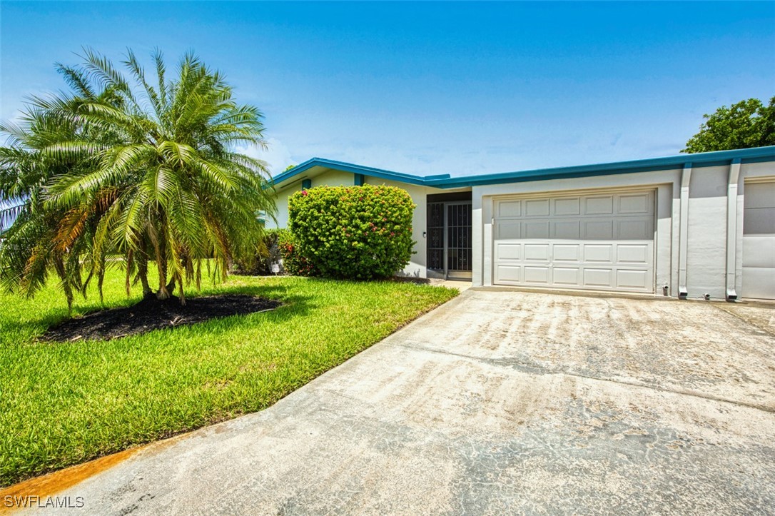 5554 Hamlet Ln Property Photo 1