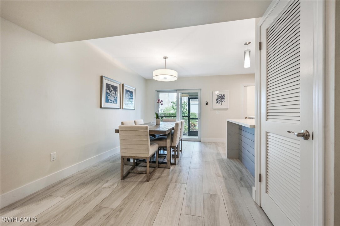 788 Park Shore Dr G17 Property Photo 15