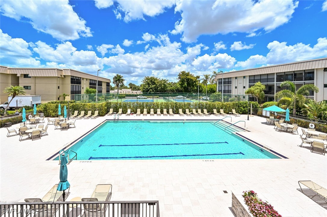 788 Park Shore Dr G17 Property Photo 38
