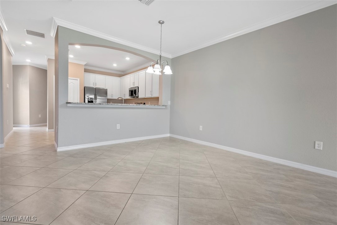 4264 Lemongrass Dr Property Photo 5