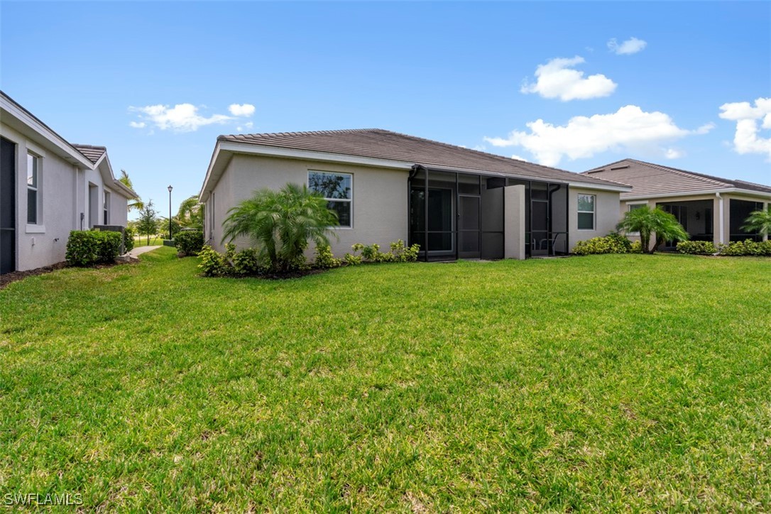 4264 Lemongrass Dr Property Photo 10