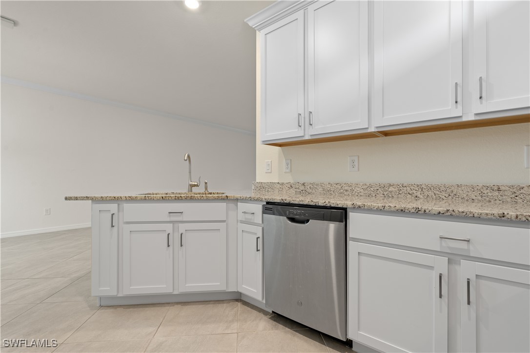 4240 Lemongrass Dr Property Photo 8
