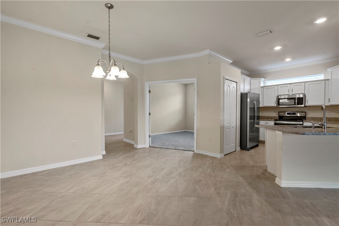 4244 Lemongrass Dr Property Photo 5