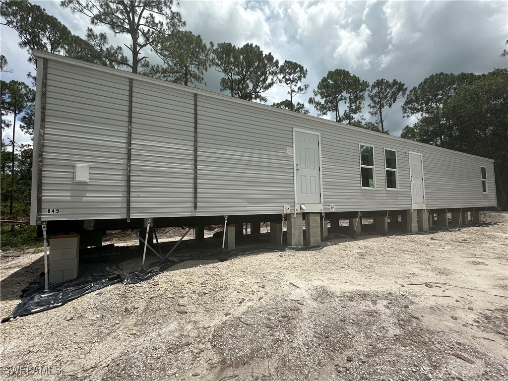 849 Woodland Blvd Property Photo 1