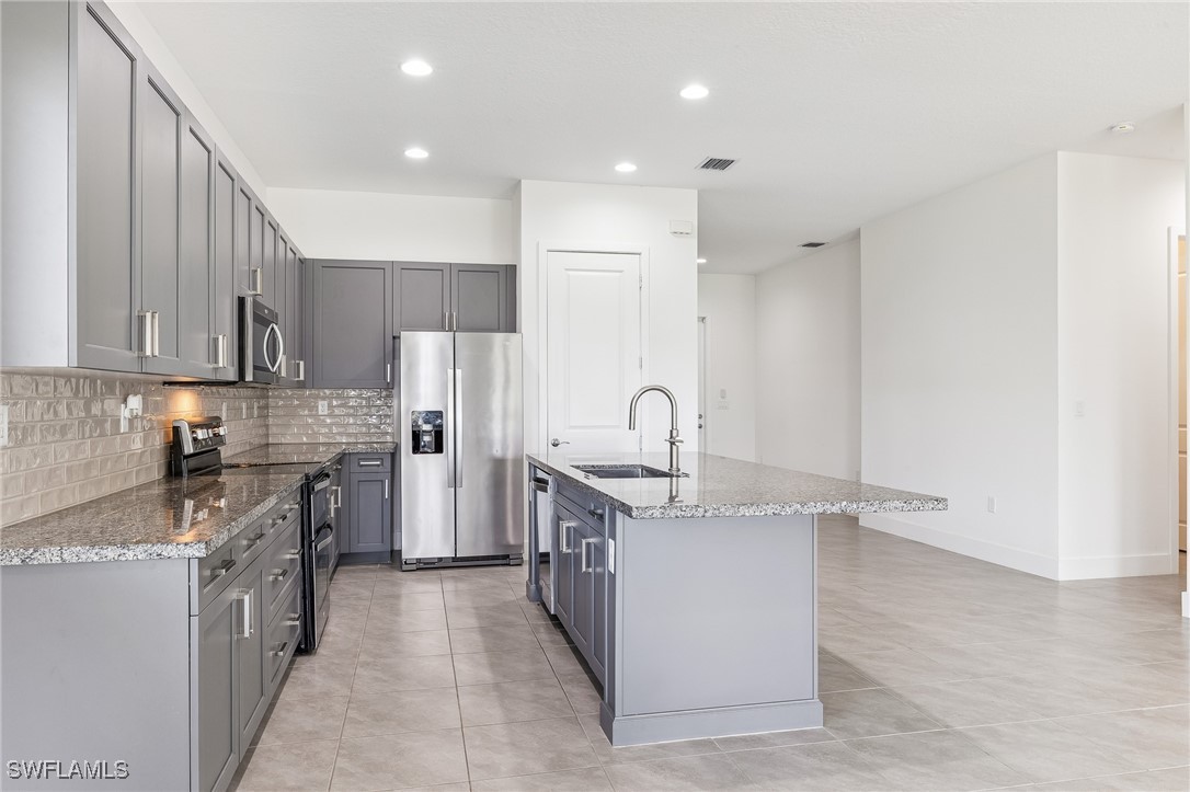 5080 Isidora Ln Property Photo 5