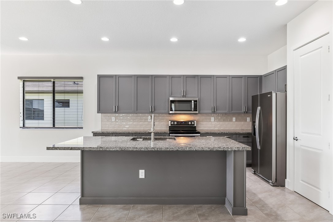 5080 Isidora Ln Property Photo 7