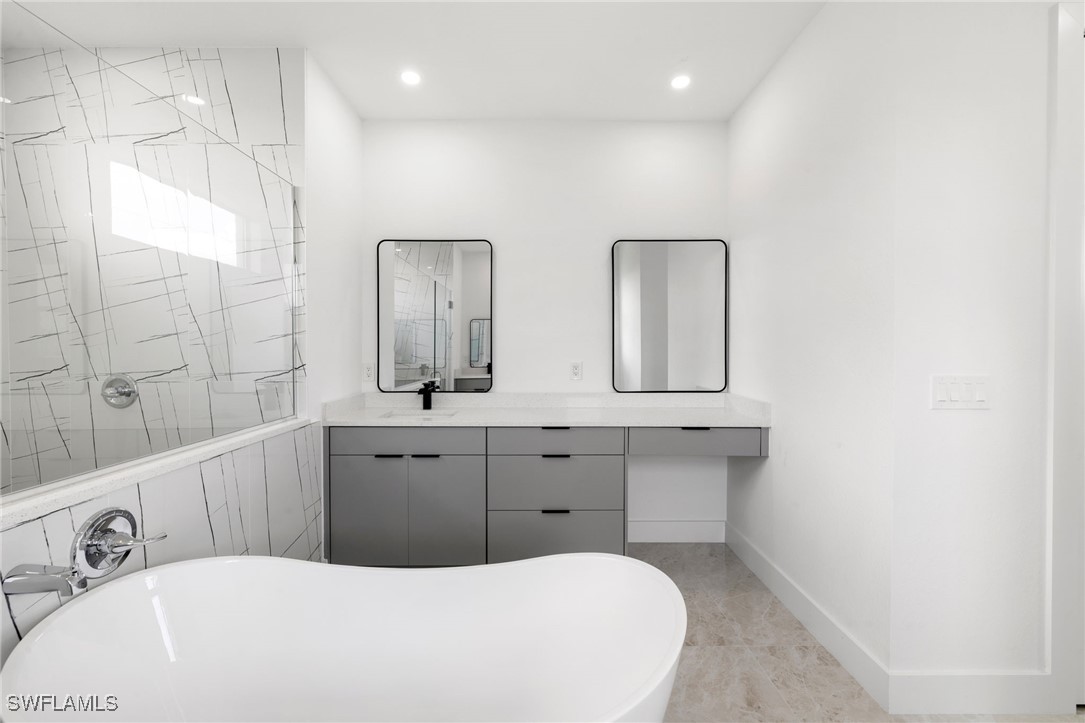 2507 Nw Embers Ter Property Photo 27