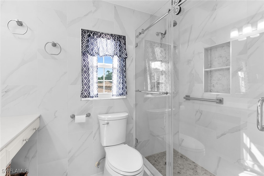 8574 Pepper Tree Way Property Photo 24