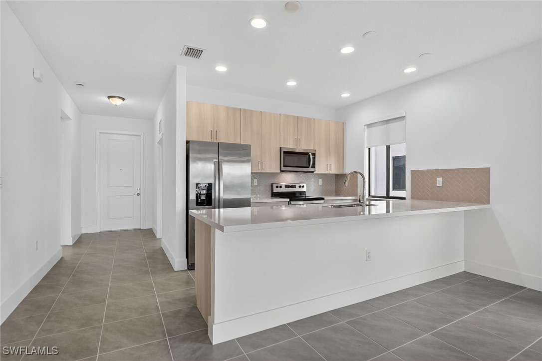 5265 Lamone Ln Property Photo 4