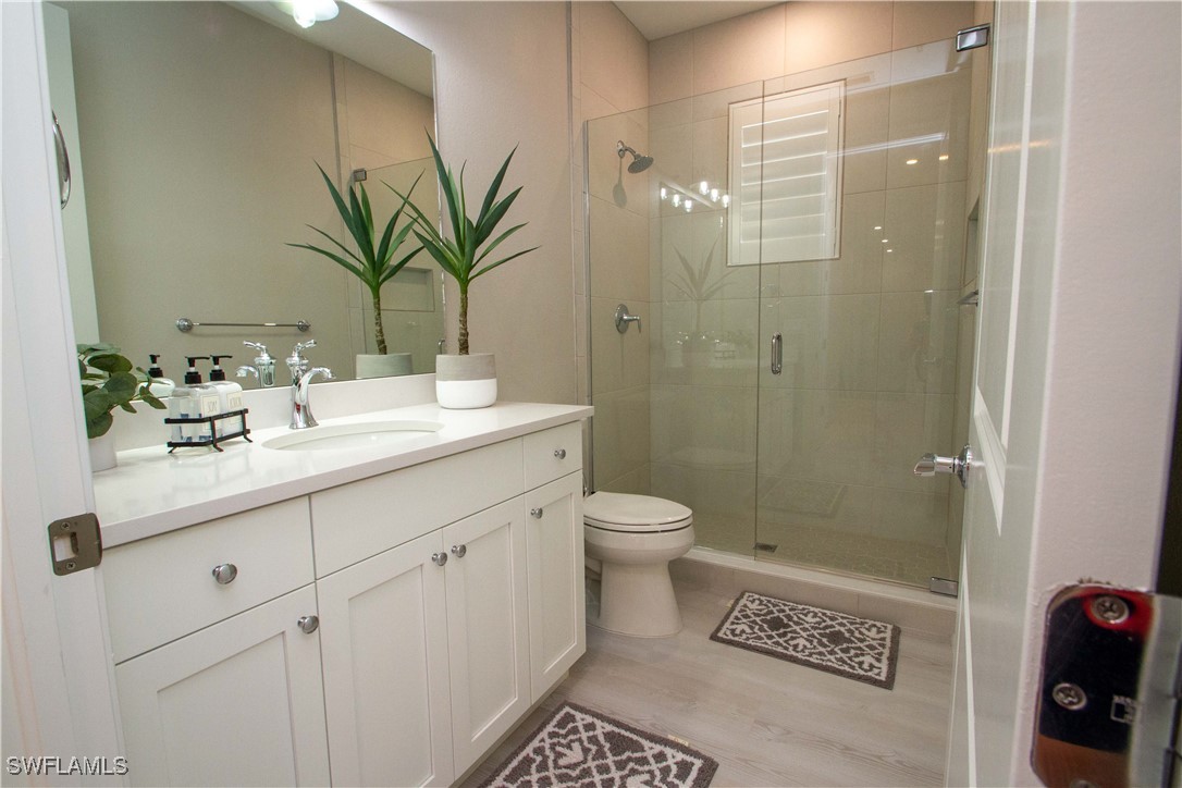 251 Indies Dr E 202 Property Photo 23