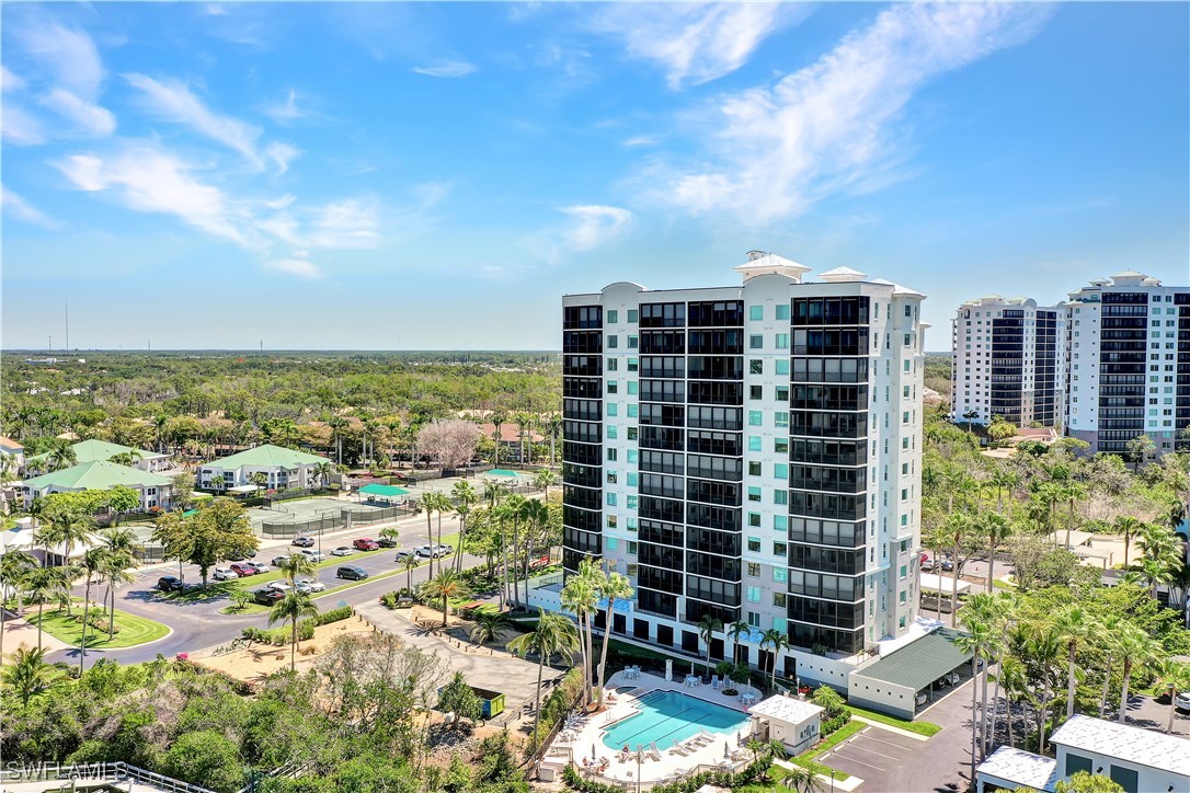 430 Cove Tower Dr 403 Property Photo 1