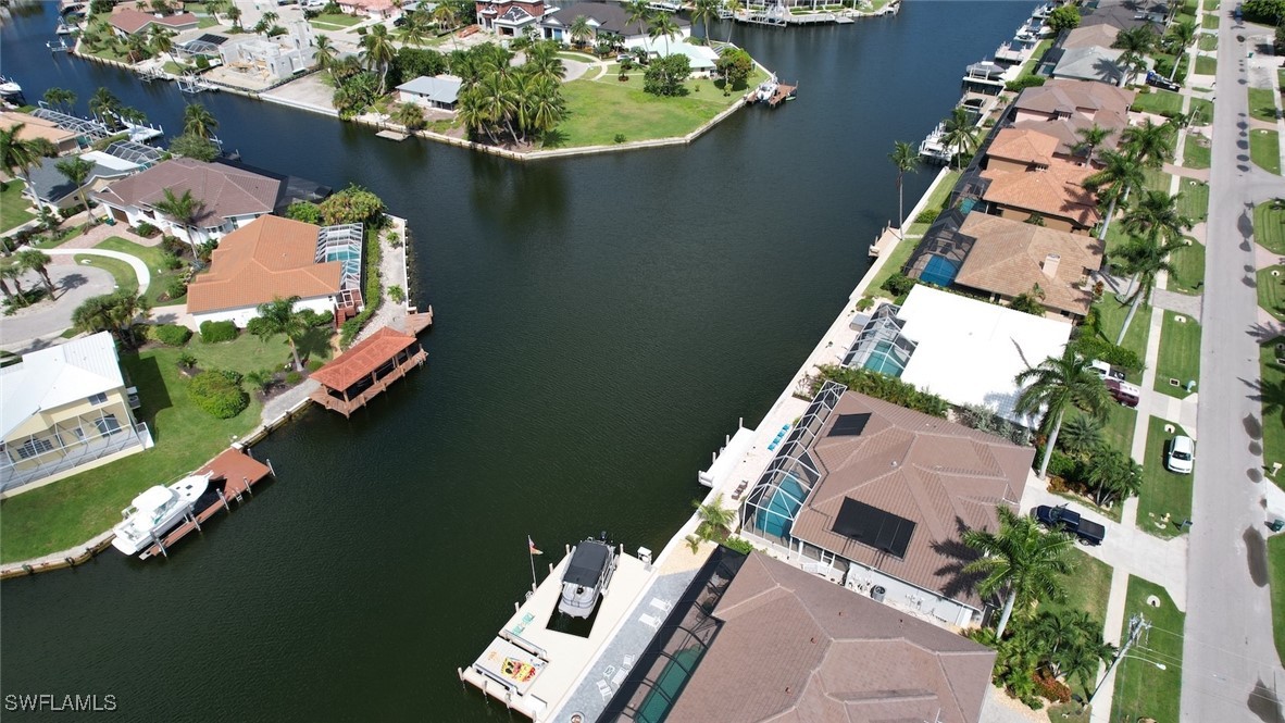 200 Copperfield Ct Property Photo 4