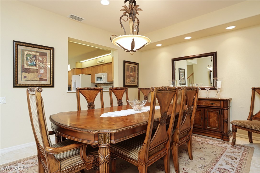 5815 Persimmon Way Property Photo 4