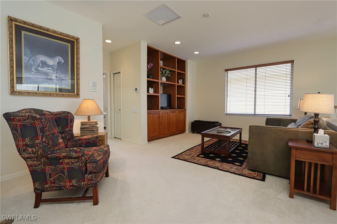 5901 Ashford Ln Property Photo 8