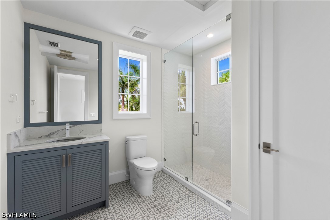 2131 Marina Dr Property Photo 36