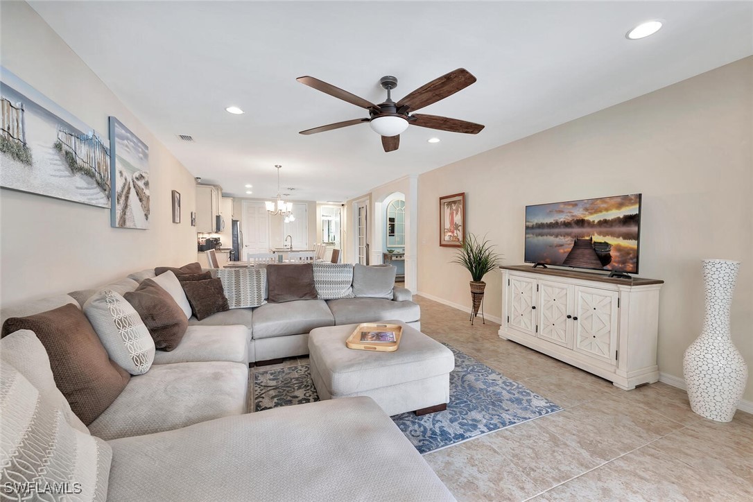 14940 Edgewater Cir Property Photo 7