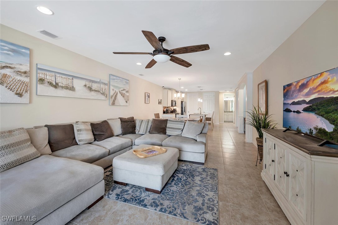 14940 Edgewater Cir Property Photo 8