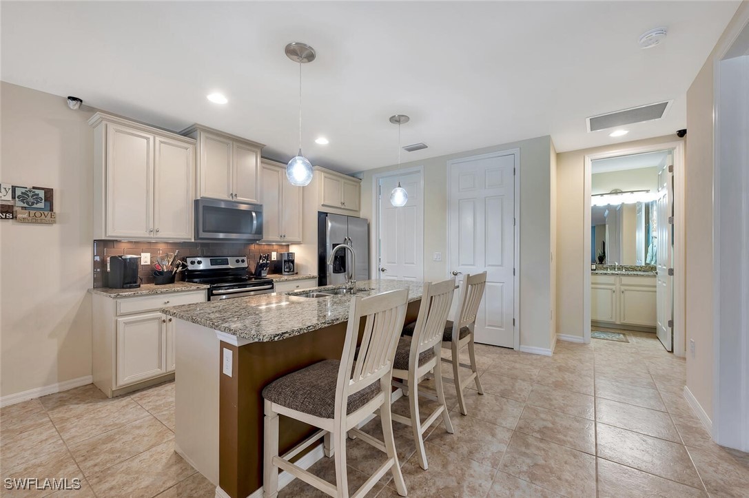 14940 Edgewater Cir Property Photo 18