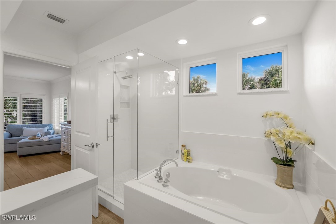 790 Willowbrook Dr 305 Property Photo 11