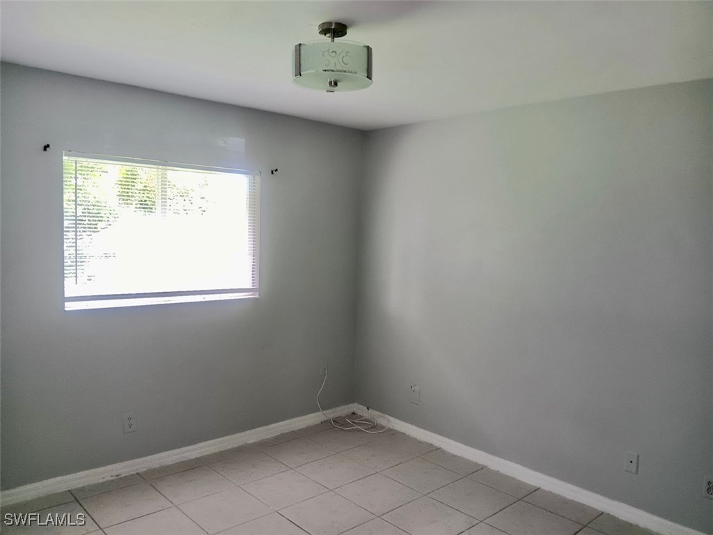 9204 Pennsylvania Ave Property Photo 6