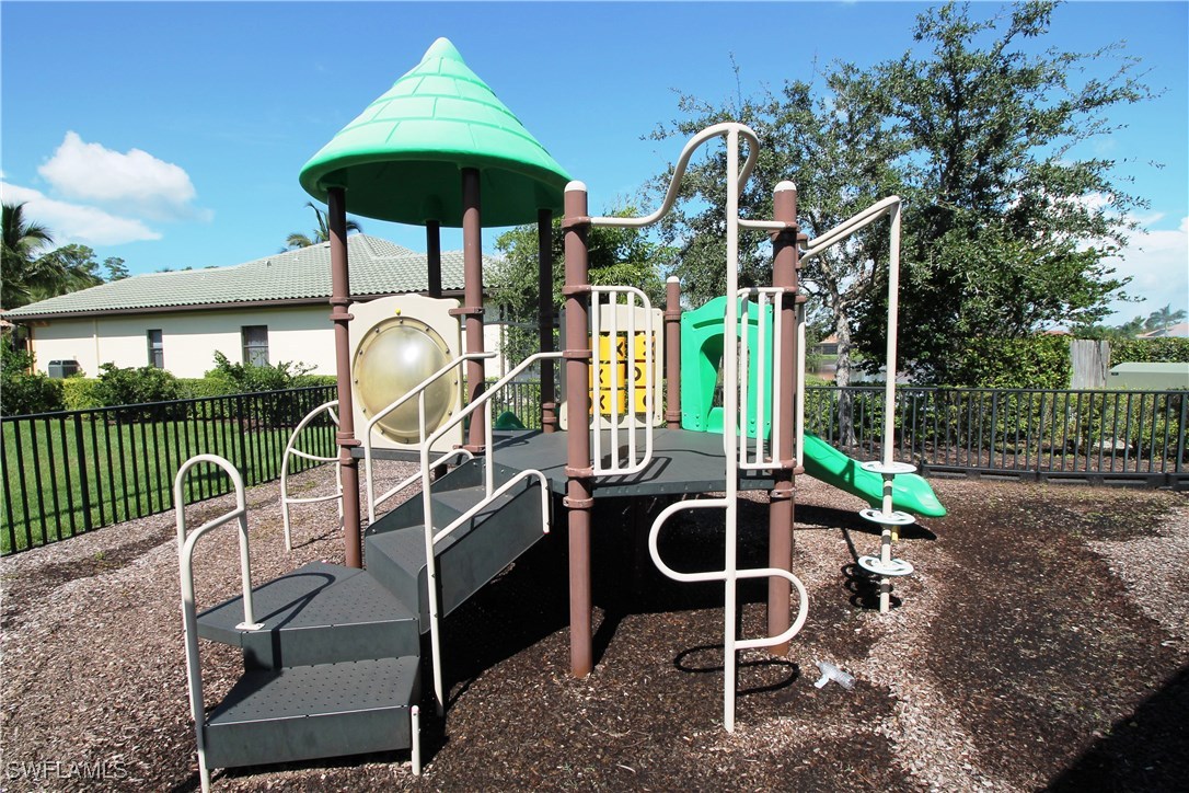 7302 Acorn Way Property Photo 39
