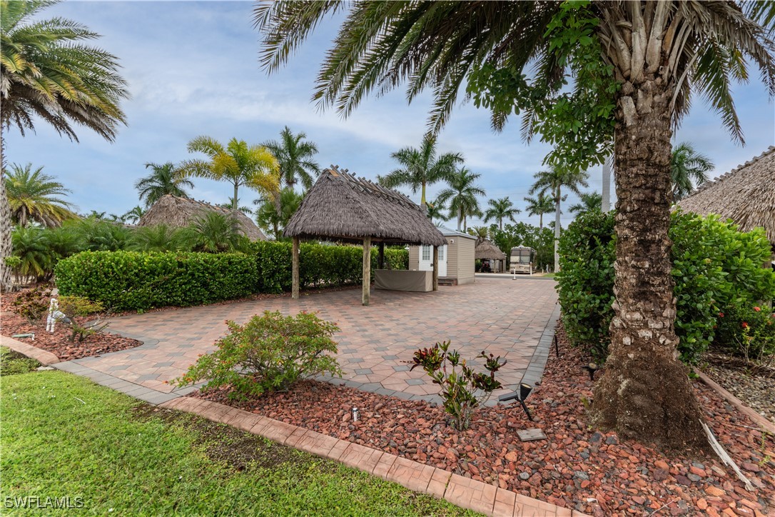 225071628 Property Photo 6