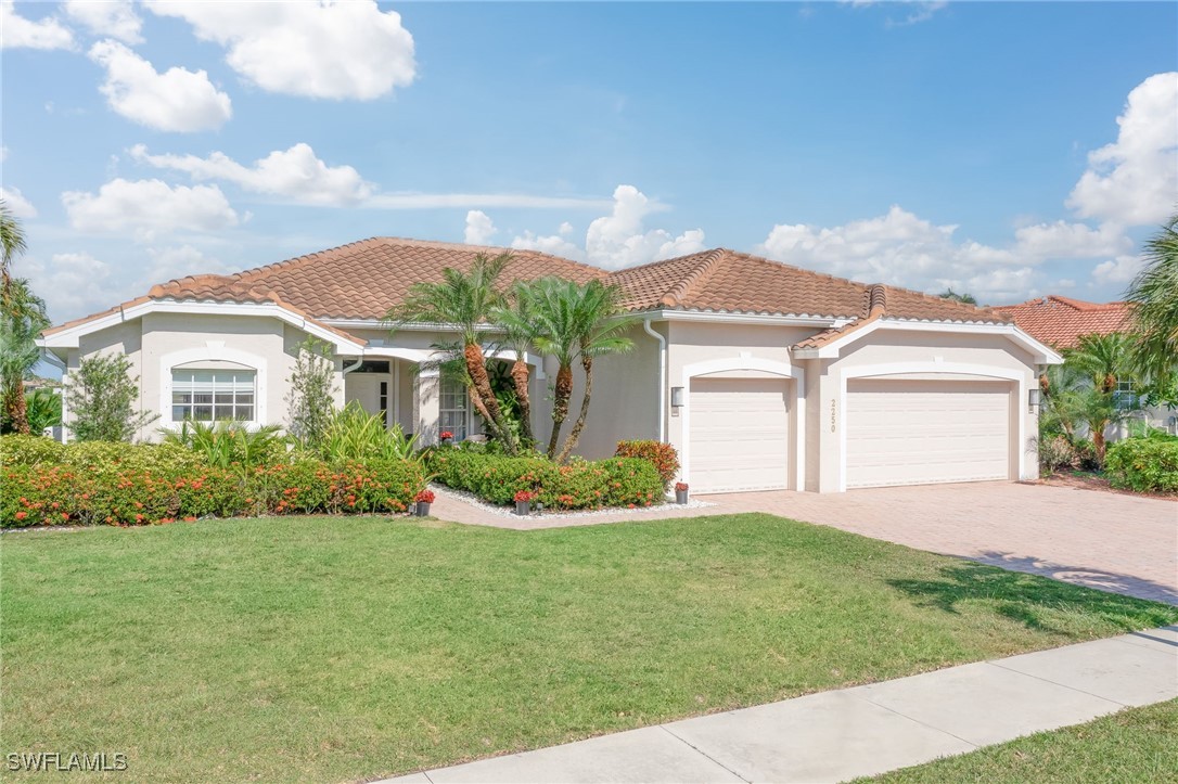 2250 Grove Dr Property Photo 33