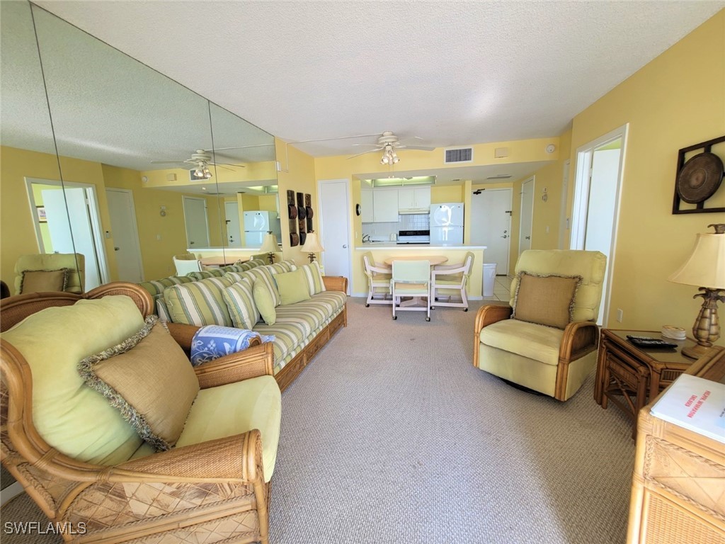 180 Seaview Ct 901 Property Photo 9