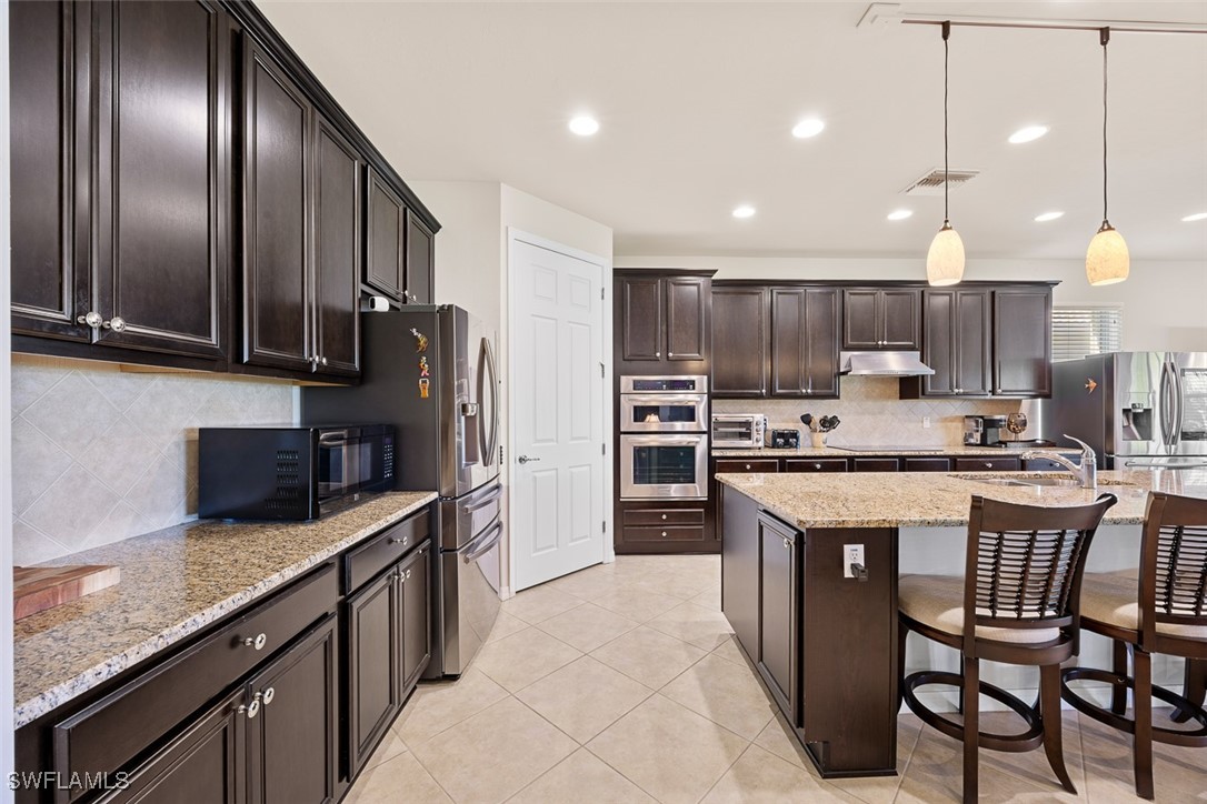 5858 Plymouth Pl Property Photo 5