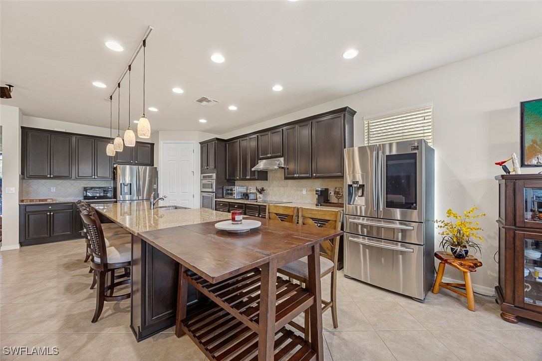 5858 Plymouth Pl Property Photo 12