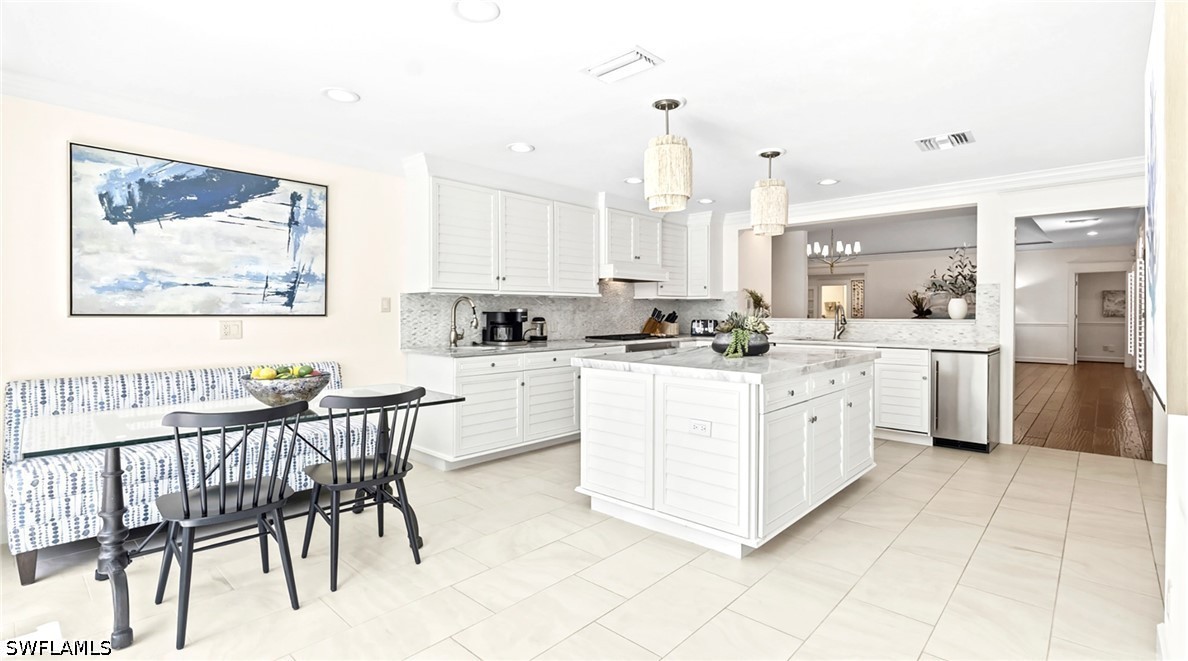 2700 Treasure Ln Property Photo 6