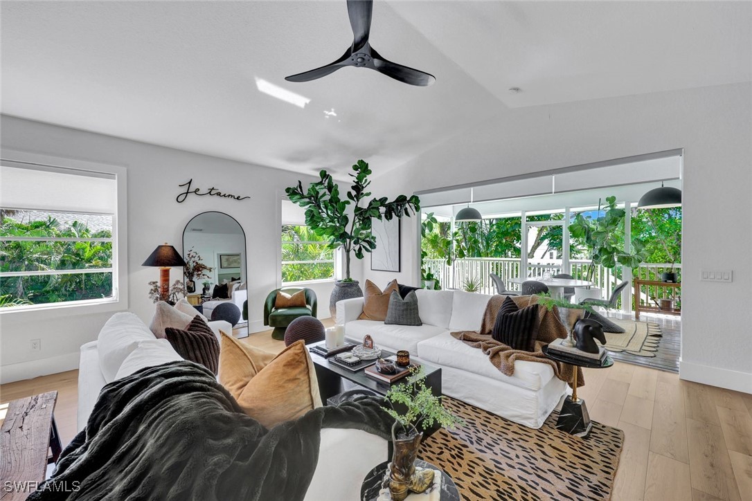 746 Park Ave Property Photo 5