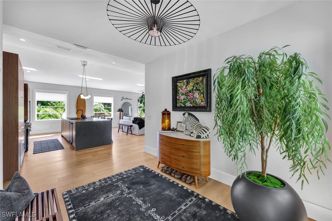 746 Park Ave Property Photo 6