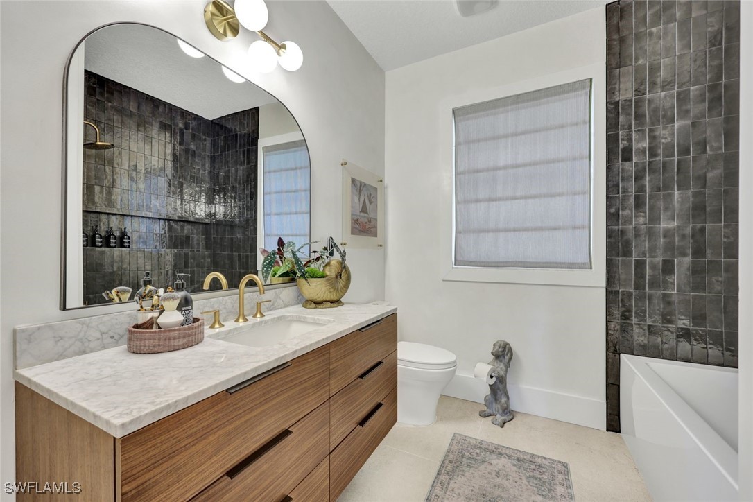 746 Park Ave Property Photo 13