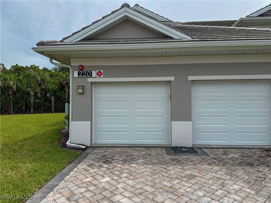 220 Indies Dr E 101 Property Photo 5