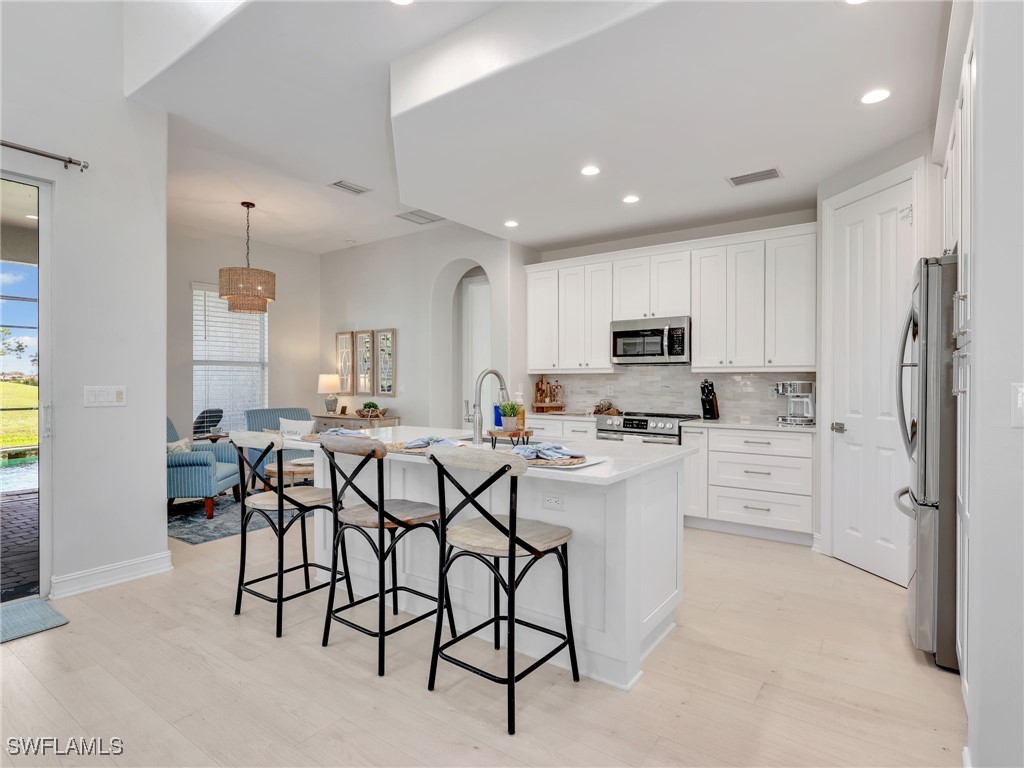 6096 Dogleg Dr Property Photo 19