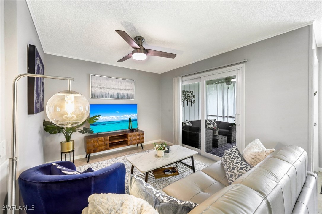 10095 7th ST N 1, 2, 3 Property Photo 1