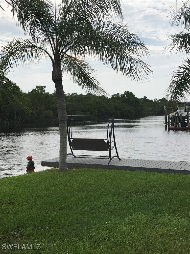 1277 Grand Canal Dr Property Photo 8