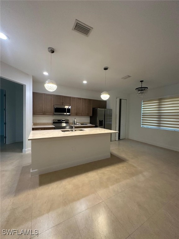 2167 Della Dr Property Photo 3
