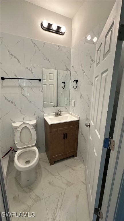 2167 Della Dr Property Photo 25